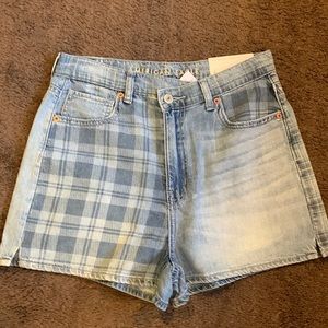 High Rise Mom shorts